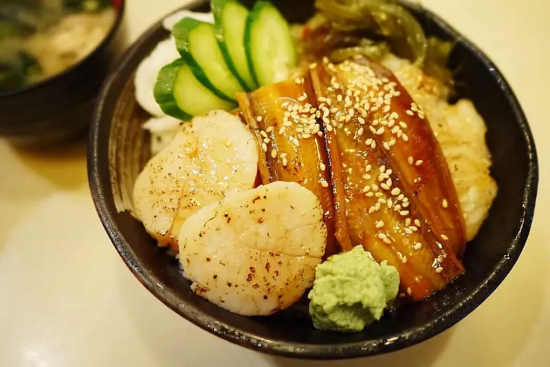 【新北】永和 花見小路本舖 日式料理‧握壽司‧海鮮生魚片丼飯 傳承自日本的好味道 東京築地市場新鮮魚貨