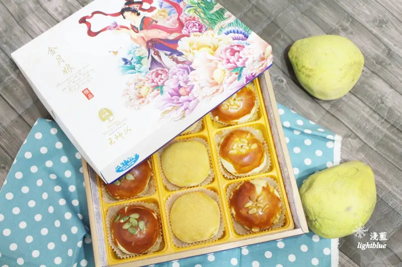 [ 永和美食 ] 淺藍 × 王師父月餅～金月娘、抹茶酥、松子酥，沒預訂就吃不到的排隊名店月餅