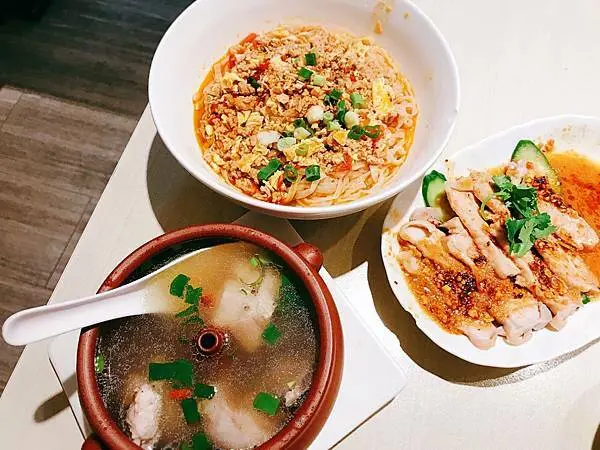 ||吃。台北|| 雲南婆婆 百元又好吃的人氣滇緬料理