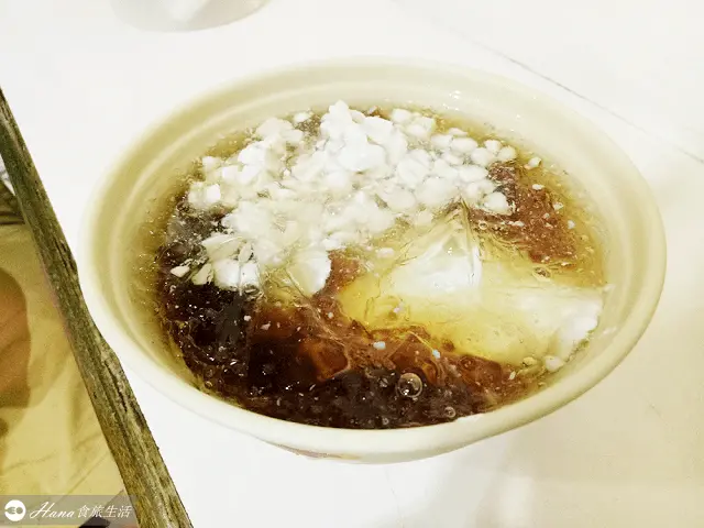 【新北三重】極品傳統豆花 | 夏天必吃隱藏版好評小店 便宜大碗的清涼花生粉圓豆花 特製小粉圓微甜軟Q 豆花綿密花生鬆綿
