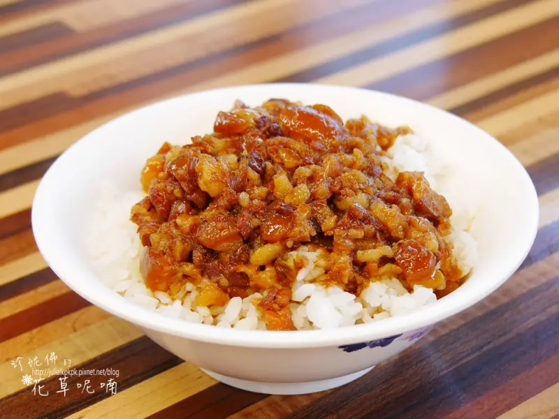 【新北-三重區】溪尾知高飯「33年知高飯．溪尾創始店」魯豬腳色澤油亮讓人食指大動