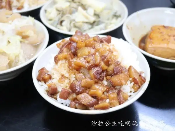 三重美食/排隊小吃『今大魯肉飯』食尚玩家介紹/滷肉飯