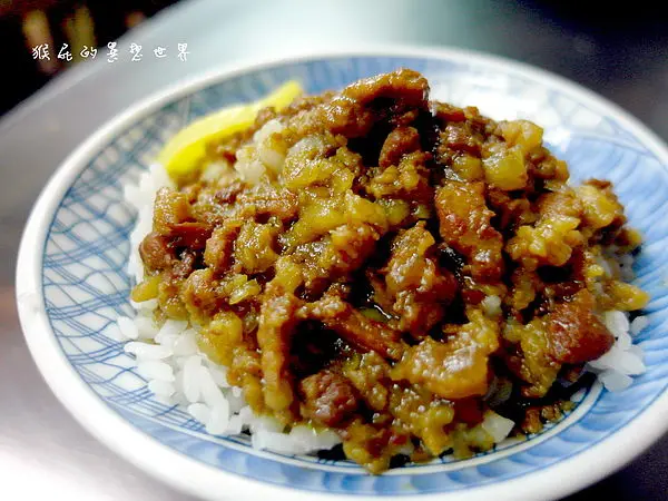 【台北三重】媒體爭相報導圓環60年老店！CP值超高魚翅肉羹-吉祥號！