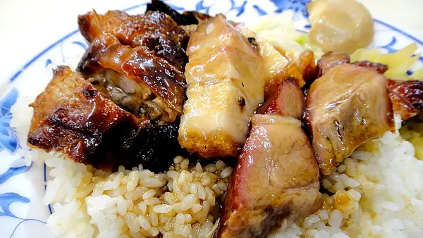 【台北新莊】輔大周邊超人氣排隊美食！超厲害港式燒臘香城小館！