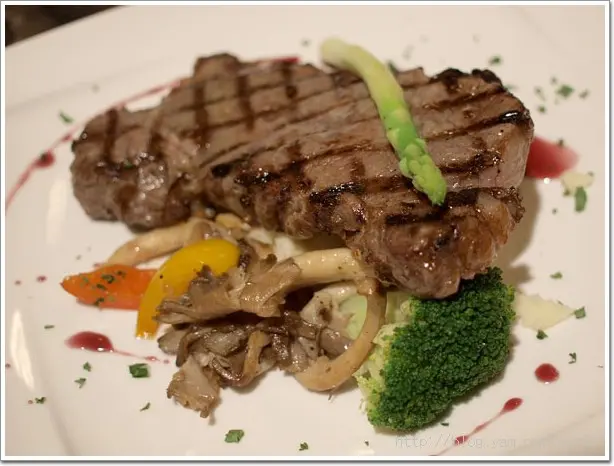 翰品怡情軒美洲新風味，大口吃肉大口喝啤酒！