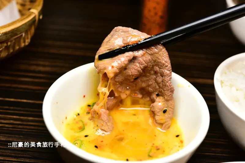 [新北新莊] 北澤壽喜燒 美國牛澳洲牛無限吃到飽 新莊中正路吃到飽壽喜鍋火鍋食記  