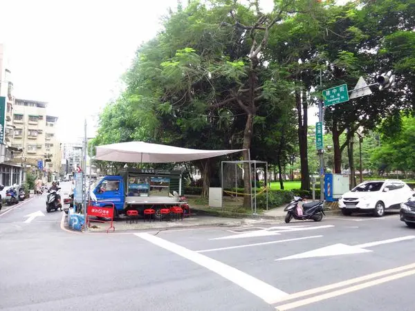【新莊美食】公園一路粉條冰-夏天才能吃到的隱藏版冰店