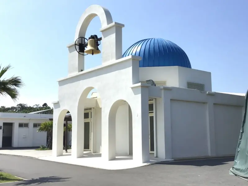 [南寮漁港]-『南寮旅遊服務中心』亮眼的地中海歐式建築