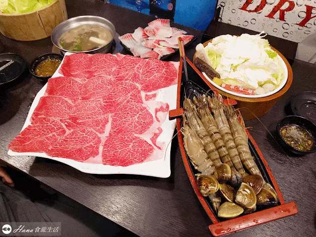 【新北蘆洲】正官木桶鍋 (N訪) | 2017到2018 跨年大餐 霜降和牛+野生大草蝦+鯛魚 全店一起倒數迎接新年! 
