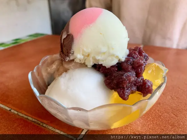 【高雄。美食】常美冰店。旗山區必吃店家，古早味香蕉冰，超級綿密、微甜的好滋味，熱熱的天來上一碗無敵消暑｜附菜單