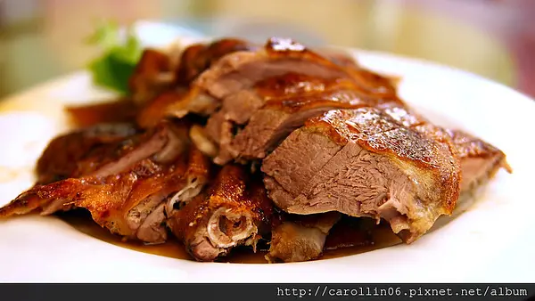 【食記】台中。誘人酥皮鵝《阿秋大肥鵝》