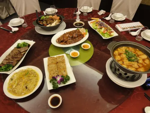 (美食 ~ 台中 西屯) 阿秋大肥鵝 ~ 中台灣最搶手年菜