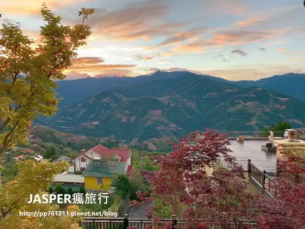 【清境住宿】超推薦英格曼鄉村花園民宿房間內看美麗日出雲海