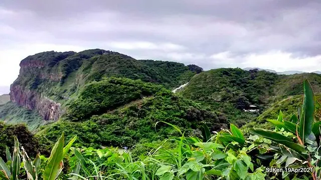 （基隆近郊旅遊）「望幽谷」---幽然見南山，海天一線忘憂樂在谷！