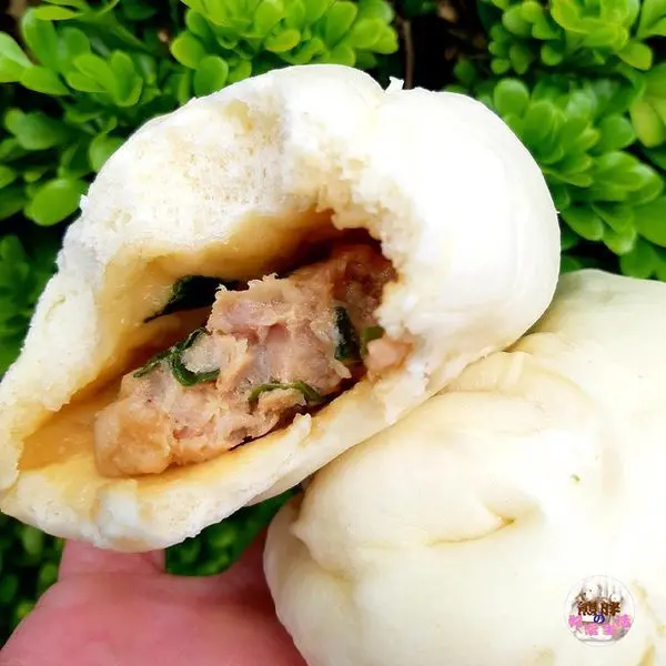 【台中】排隊搶購美食阿嬤肉包，現包現蒸皮香Q肉鮮甜，單顆15元既平價又好吃