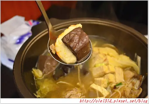 台北江麻辣臭豆腐(台中向上店)