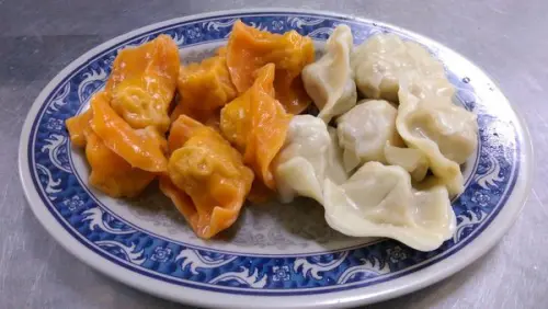 方味餃子宴：超有特色的胡蘿蔔皮鮮蝦水餃(台中)