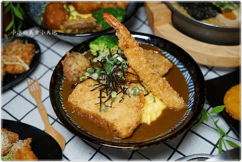 一中街平價美食║大阪拓海家，拉麵、丼飯份量十足，絕對抗漲價格降降降，就是要滿足學生、小資族的胃！