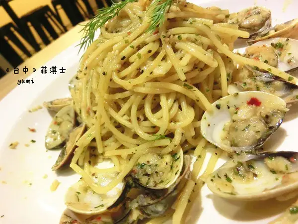 【台中食記-北區】一中商圈學生最愛♥平價義大利麵@LOPHILS菲淇士義式廚房              