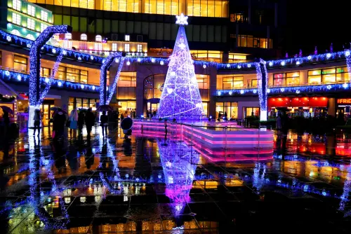 【台北信義區 | 活動】雨夜中的浪漫耶誕廣場★阪急百貨愛。Sharing聖誕活動
