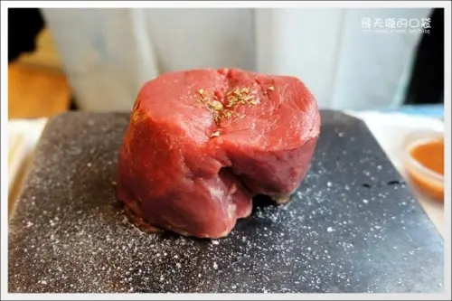 【台中美食】凱恩斯岩燒餐廳@崇德店。體驗400℃的澳洲熱情