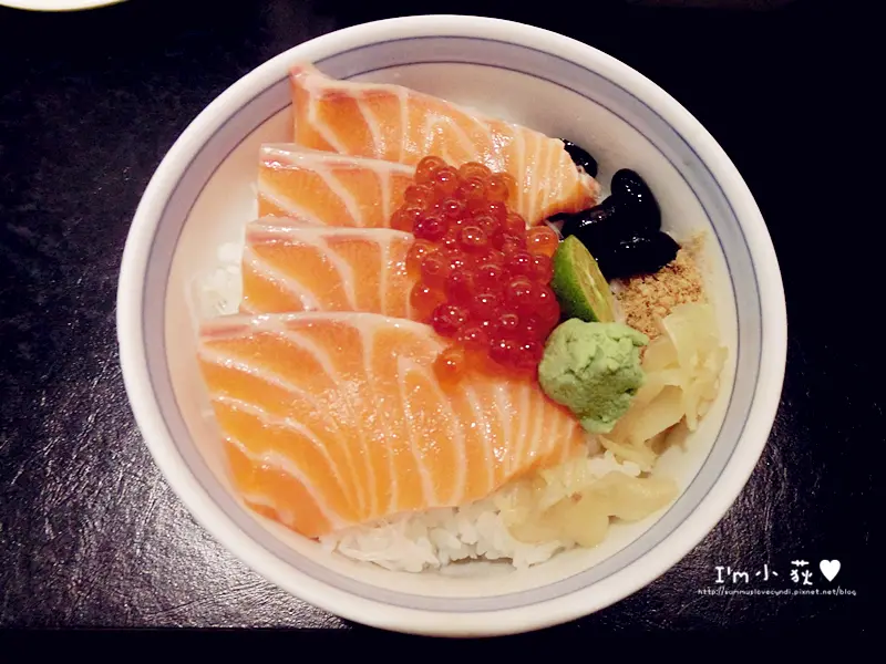 三次魚屋(北平店)。刺身套餐，各式各樣日式料理套餐，波士頓龍蝦、東港黑鮪魚、北海道帝王蟹、加拿大黃金蟹、城下比目魚等海鮮套餐提供到10人份都有!