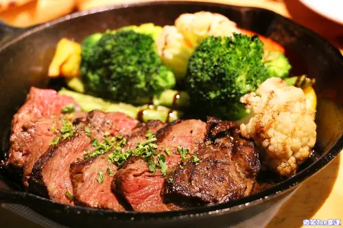 北屯|歐風十足的台中義式料理餐廳-默爾 pasta pizza。