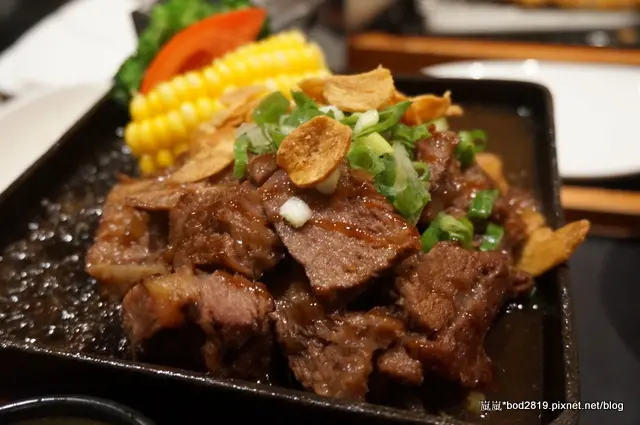 【台中北屯】品田牧場(崇德店)－豬排很優秀，味噌牛肉燒也不賴，平日中午比較划算