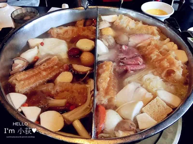 麻辣狀元(台中崇德尊爵館)。午餐宵夜(平日一~五)$428+10%，晚餐及例假日全天$478+10%火鍋吃到飽，冰品飲料無限量供應，4種湯底任選2種!