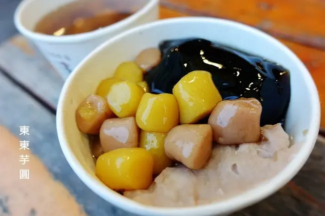 台中大坑美食 ▶ 東東芋圓 ▶ 芋圓+地瓜圓再加三種料一碗50元 大坑超人氣芋圓 到新社順遊必吃