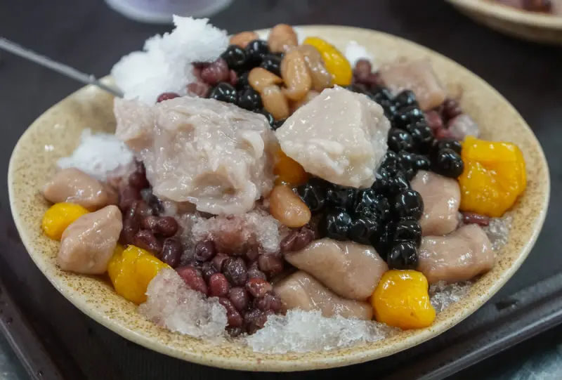 [台中北屯大坑美食]老芋仔芋圓-芋頭控必吃冰品!銷魂綿軟芋頭和滿滿芋圓山 - 美食好芃友