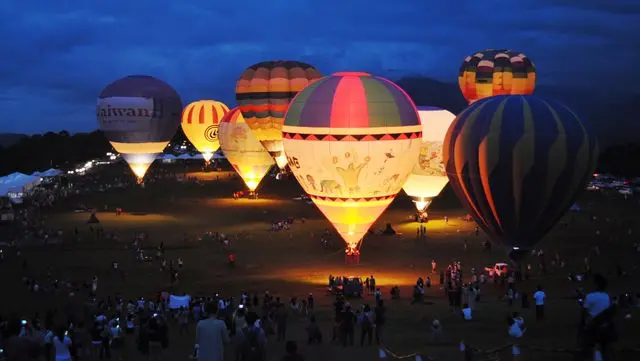 2012台東鹿野高台~夜空熱氣球嘉年華
