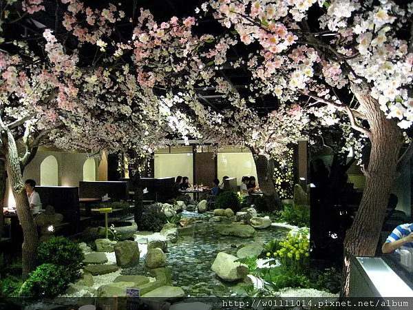【邀約試吃】台中-櫻之京都 櫻花樹下用餐真享受~
