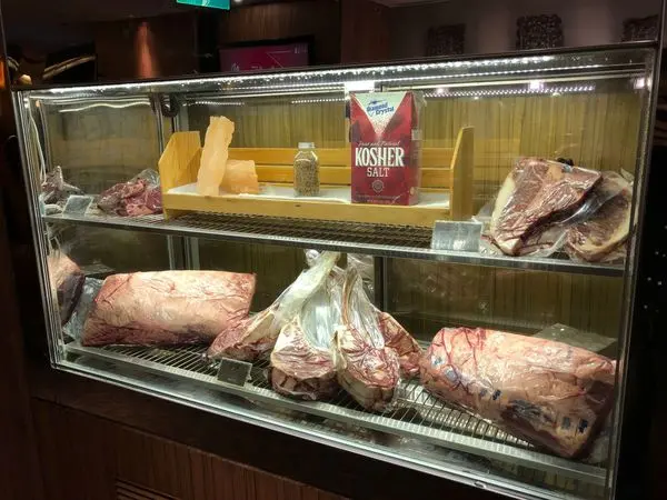 台中食記【映 景觀餐廳】裕元花園酒店8F 除夕夜特別菜單 美國頂級21天乾式熟成肋眼