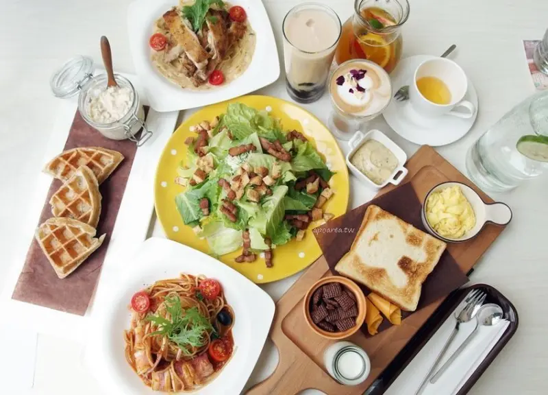 梨子咖啡館歡慶20歲 義大利麵指定款五折優惠 早午餐 定食 丼飯 火鍋 義大利麵 素食 下午茶 台中親子餐廳推薦