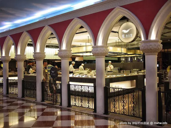 【食記】台中西屯-饗食天堂自助美饌-台中遠百店 : 選擇繁多的異國創意料理,吃一圈就撐死啦…              