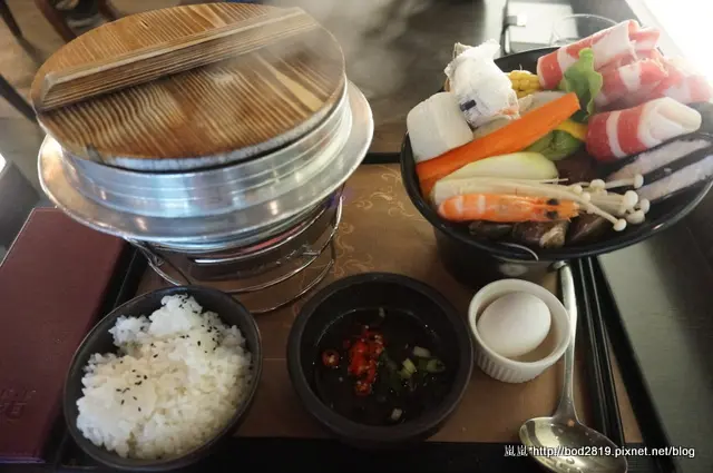 【台中西屯】異人館(東海店)－超濃郁香濃的歐風奶酪鍋(台糖一樓)