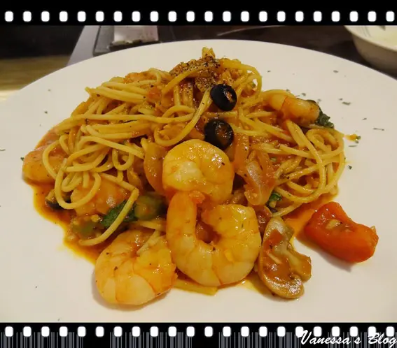 【Vanessa食記】逢甲養雞場。平價美味義大利麵