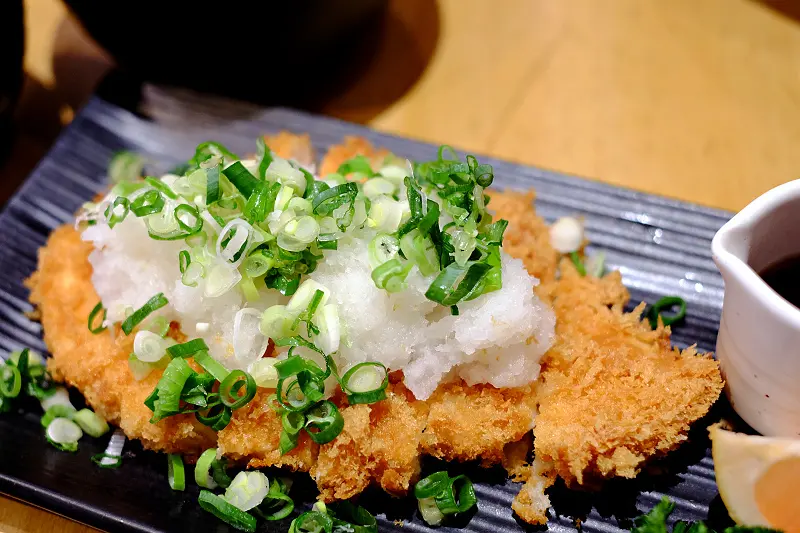 ［大安區］：嫩嫩豬排☆勝博殿日式炸豬排