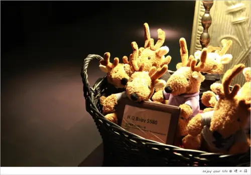 [台北] 信義誠品名設計師陳瑞憲設計：五星級『Hotel Quote Taipei』精品旅館，Agoda 評鑑 8.6分「很讚」。時尚與質感的代表，服務水準一等一！