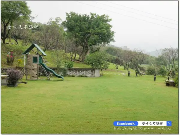 【淡水/美食】有戶外草皮、溜滑梯、餵魚/親子聚餐/日光行館/台北景觀餐廳 / 淡水下午茶 / 親子玩樂