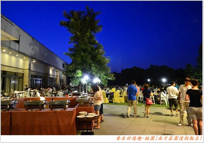 自助式早餐、桌菜午餐、下午茶、BBQ晚餐，豐盛又滿足的一泊四食住宿饗宴!!桃園-南方莊園渡假飯店(美食篇)