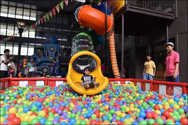 《宜蘭親子飯店》蘭城晶英酒店~宜蘭賽車主題親子住宿再進化．新增1層樓高溜滑梯溜進芬朵奇堡遊戲區！