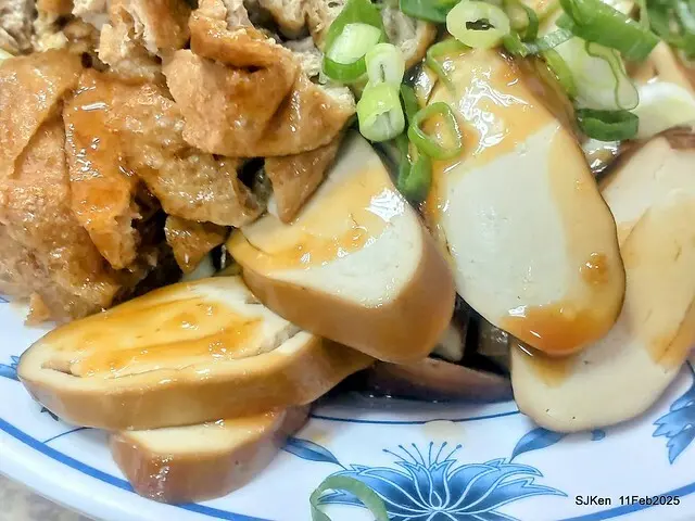 (北投石牌美食)「北方水餃大滷麵疙瘩」(Lu Mian, Braised Noodle at North Dumpling store), Taipei, Taiwan, SJKen, Feb 11, 2025