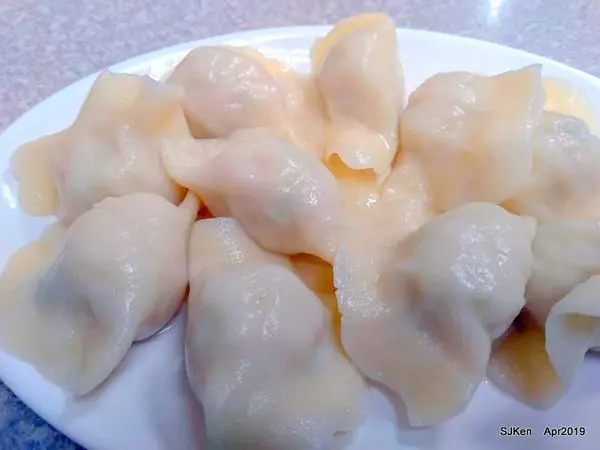 (台北捷運淡水線石牌站周邊美食)「北方水餃」--- 遠近馳名饕客美食，清爽水餃與多款風味麵疙瘩。