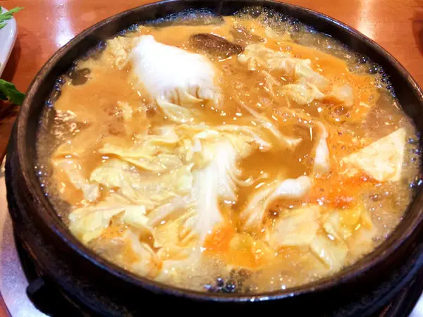 【食記】王朝迷你石頭火鍋--完全是我的新歡