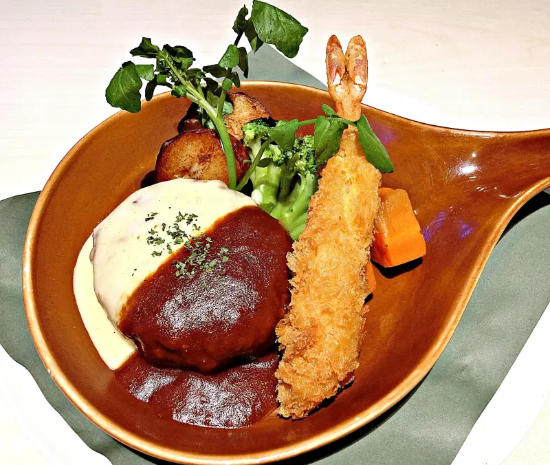 樂雅樂日式家庭餐廳 Royal Host              