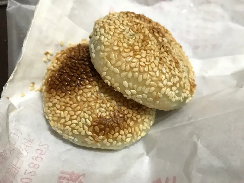 [台北] 龍山寺捷運~萬大蟹殼黃~小時候吃到大的超人氣排隊美食