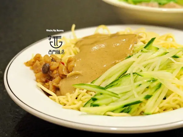 【台北美食】西門麵店 老萬華人的古早味早餐 / 極脆涼麵