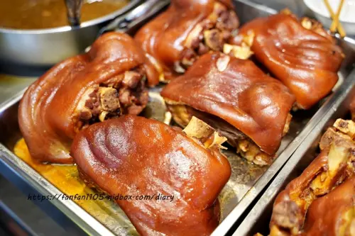 台北西門町【西門麵店】#銷魂豬腳飯 #菠蘿蛋黃酥 #古早味料理 #西門特色餐廳 #西門小吃 #西門美食 #捷運西門站